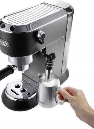 CAFETIERE A BRAS DELONGHI DEDICA noir